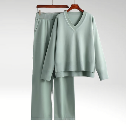 Izabela | Luksusowy dwuczęściowy zestaw z dekoltem w serek