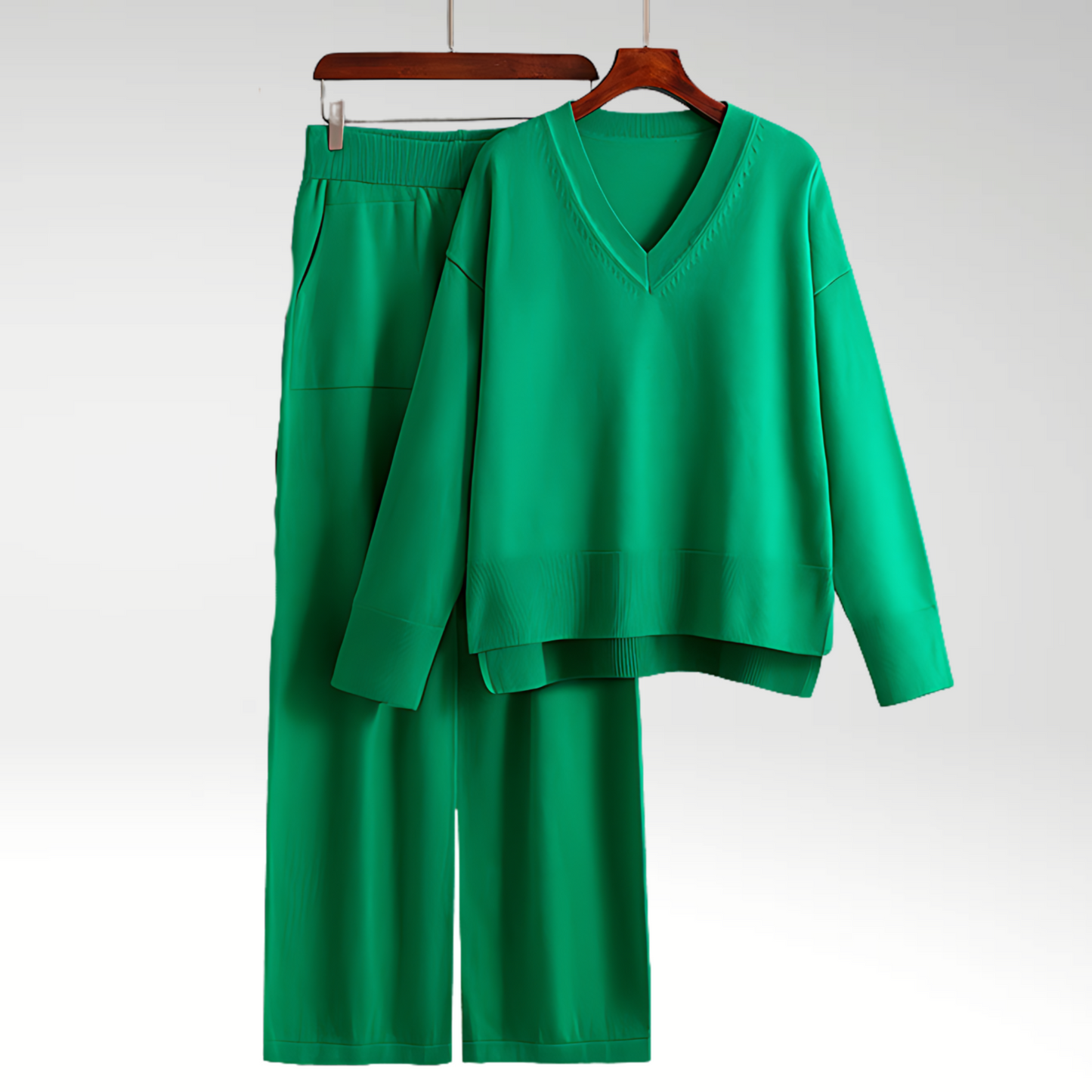 Izabela | Luksusowy dwuczęściowy zestaw z dekoltem w serek