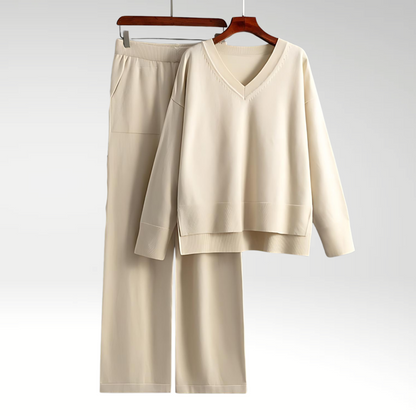 Izabela | Luksusowy dwuczęściowy zestaw z dekoltem w serek